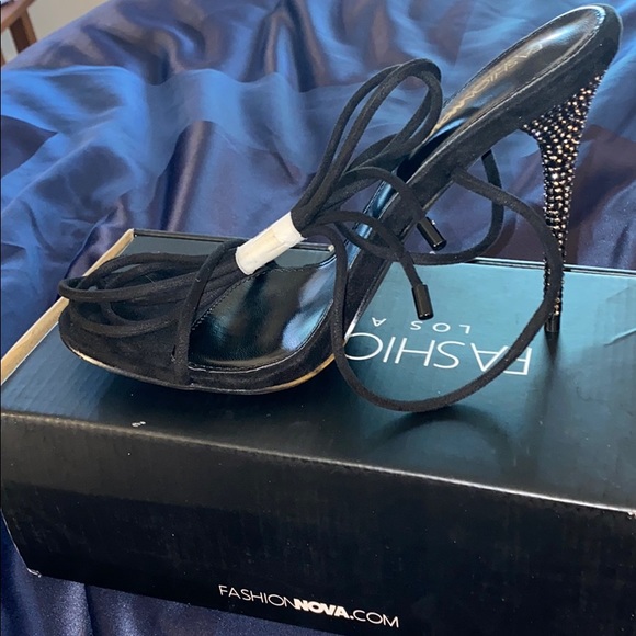 Fashion Nova Shoes - Fashion Nova Brand new heels!! Sz 10